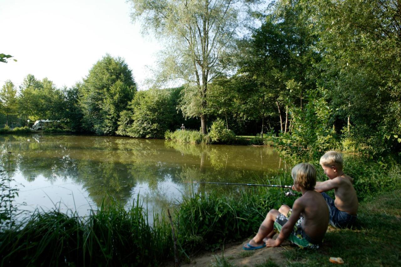 Hôtel Camping Sunissim Le Moulin du Roch 5 stars by Locatour à Sarlat Extérieur photo